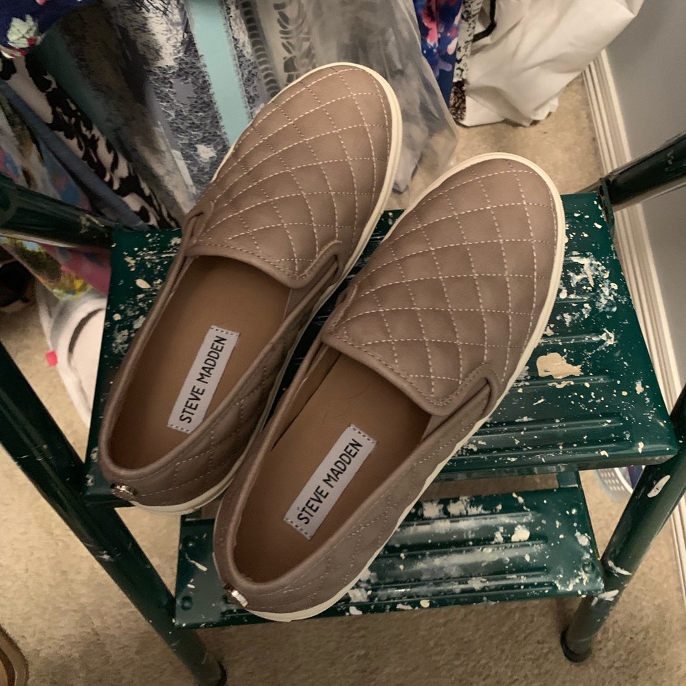 Grey Steve Madden slip on shoes